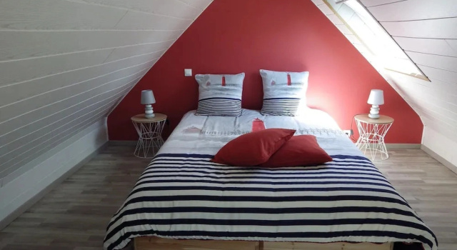 Modern Holiday Home in St. Pol de Leon