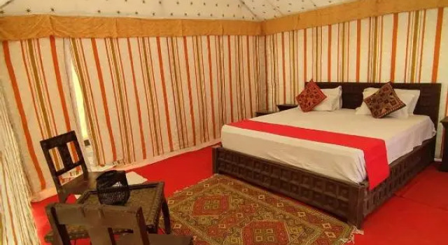 The Jaisal Desert safari camp, Забронировать Отель Отели штата Раджастхана с парковкой, Парковка