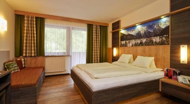 Номер Superior Hotel Gundolf