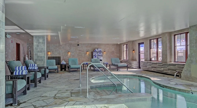 Номер Standard c 1 комнатой Luxury  At Base Of Peak 8 + Epic Discovery Activities 1 Bedroom Condo by RedAwning