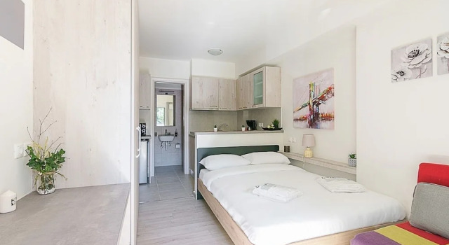 Modern Athens Studio by Cloudkeys