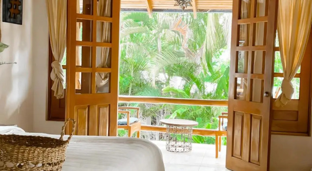 Бунгало c 1 комнатой с балконом и с красивым видом из окна Blue Surf Sanctuary