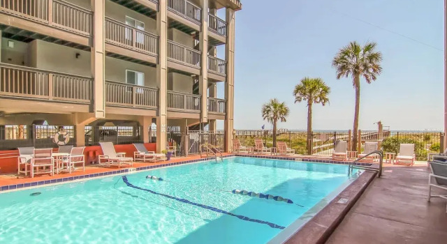 Апартаменты с 2 комнатами с балконом Fernandina Beach Villa w/ Remarkable Ocean Views