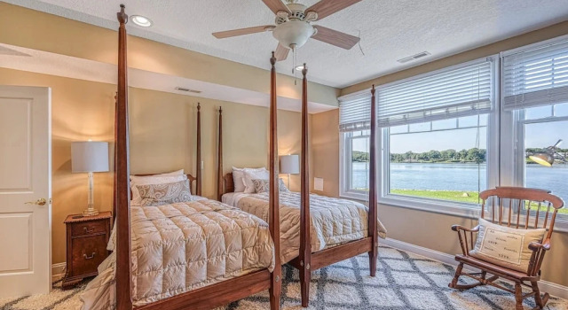 Soulshine Smith Mountain Lake - Lakefront Home With Amazing Views, Prenota Casa vacanze Moneta Virginia