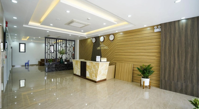 LEX HOTEL, Забронировать Отель Отели Халонг с парковкой, Парковка