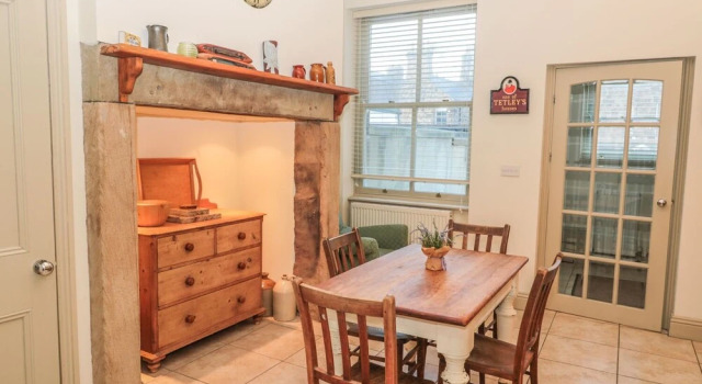 St Elmo's Apartment