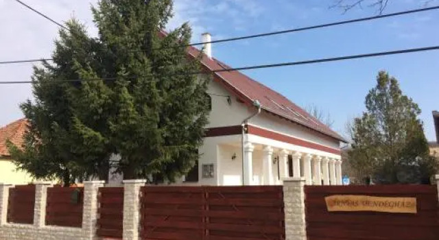 Árnyas Vendégház Egerszalók, Réserver Auberge de jeunesse Auberges de jeunesse à Northern Hungary, Auberge de jeunesse