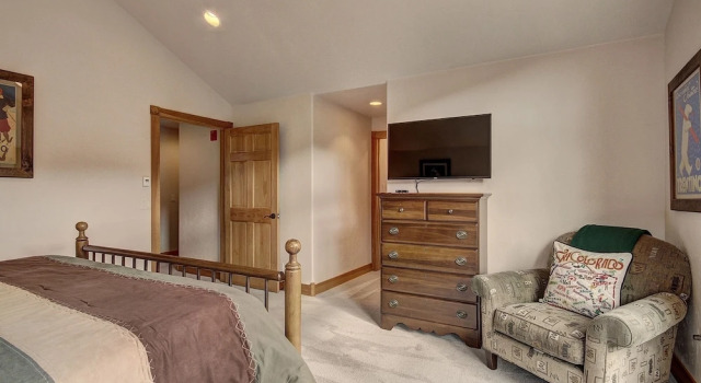 Номер Standard 201 Mill Creek (72 River Run Road) 4 Bedroom Condo by RedAwning