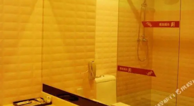 Номер Deluxe Tobest Swiss Hotel