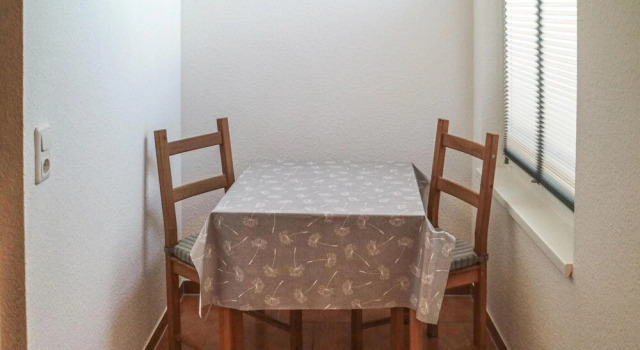 Nice Apartment in Krakow am See With 1 Bedrooms, Забронировать Апартаменты/квартира Отели Мекленбургское поозёрье с парковкой, Парковка