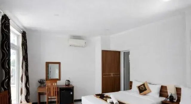 Четырёхместный люкс Deluxe с 2 комнатами Pham Gia Hotel Mui Ne