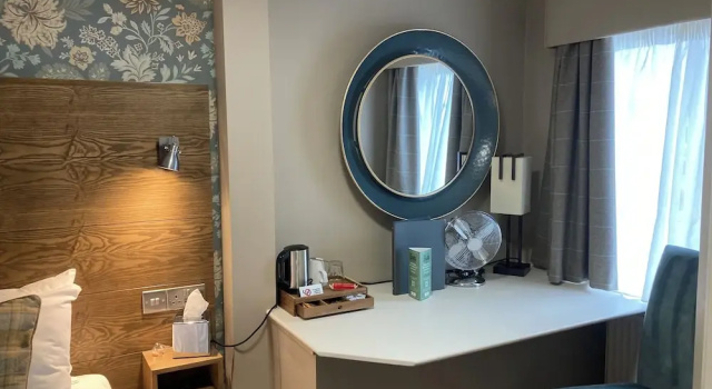 Номер Comfort The Abbey Inn