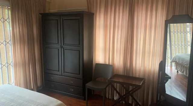 Amaciko guesthouse glenmore, Забронировать Отель Дурбан Квазулу-Наталь, рядом с Центр культурного наследия «Като-Манор»