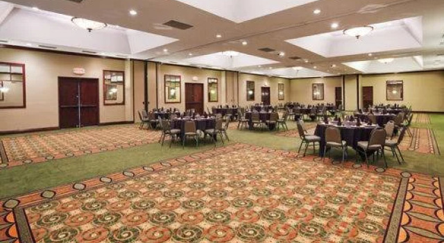 The Hotel at Wichita Falls, Rezerwuj Hotel Hotele w Wichita Falls z parkingiem, Parking
