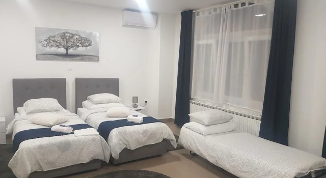 Двухместный номер Deluxe Marko Airport Rooms