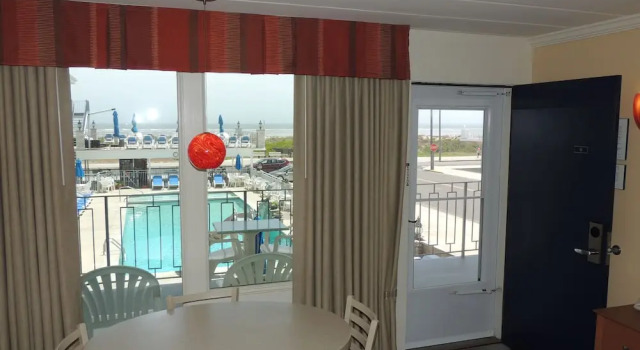 Номер Standard с 2 комнатами с видом на океан Fleur de Lis Beach Motel