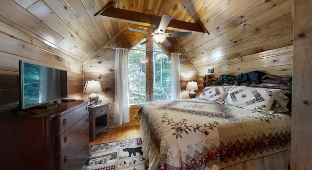 Wuzzy's Flophouse 2 Bedroom Cabin by RedAwning