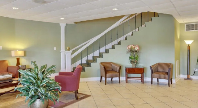 Carmel Inn & Suites