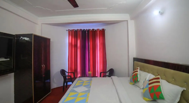 OYO 18419 Home Cozy Stay Near Mall Road