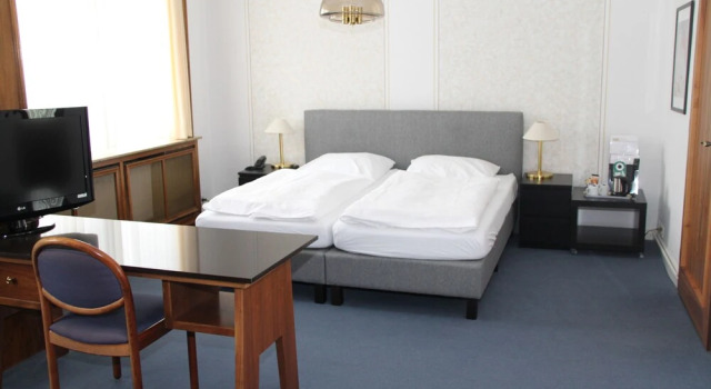 Hotel Wirth, Забронировать Отель Майнерцхаген 