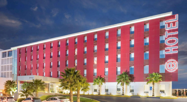 Ramada Encore, Chihuahua, Rezervovat Hotel Hotely v Chihuahua s parkováním, Parkování