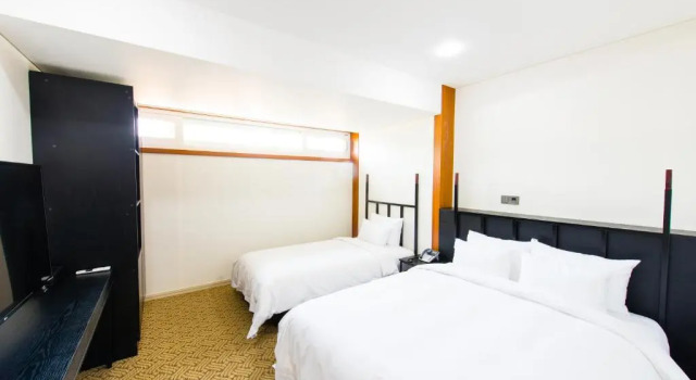 Семейный люкс Fortuna Hotel