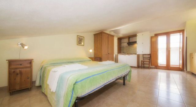 Agriturismo Nardini, Book Landbrugsophold Hoteller i Rodi Garganico med pool, Swimmingpool