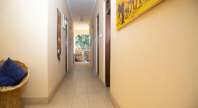 Кровать в общем номере White House Hostels - Arusha
