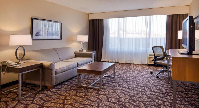 Двухместный люкс Holiday Inn Hotel & Suites Warren by IHG