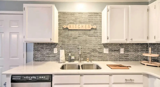 Апартаменты с 3 комнатами Loveland Duplex w/ Large Yard: 2 Mi to Dtwn