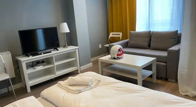 Manhattan Studio with workplace/ Student City, Book Hotel Sofia 