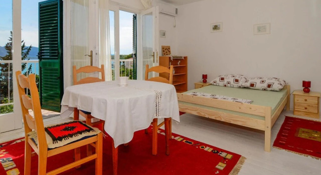 Holiday Home Lovište