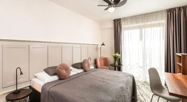 Premium Einzel Zimmer Hotel Troja
