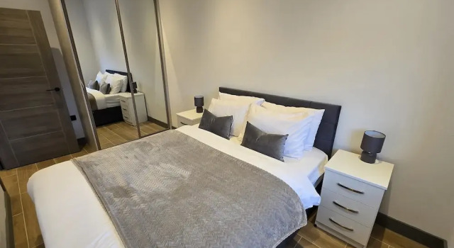 Finchley Perfect 1-Bed - Work & Leisure, Забронировать Отель Финчли , рядом с Maurice Rebak Stadium