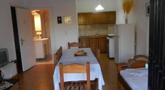 Апартаменты Цокольный этаж с 2 комнатами Melios Rooms