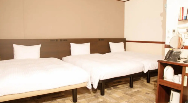 Трёхместный номер Standard Toyoko Inn Osaka Umeda Nakatsu No.2