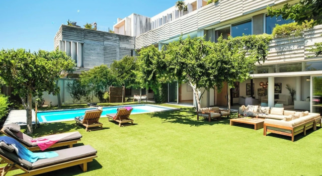 Вилла Opulent Spacious Fresnaye Sea View Leonotis Villa