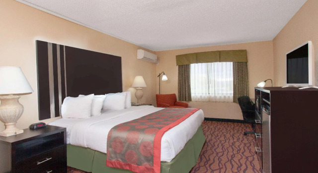Номер Standard Ramada Kennedy Space Center