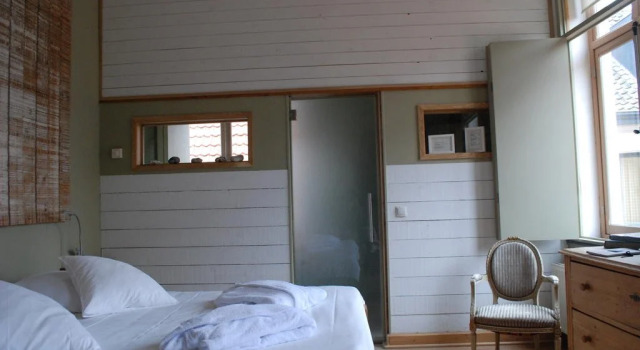B&B Calis, Забронировать Отель «постель и завтрак» Отели Брюгге 3 звезды, рядом с Guido Gezelle Museum, 3*