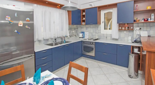 Коттедж с 3 комнатами Hilltop Holiday Residence