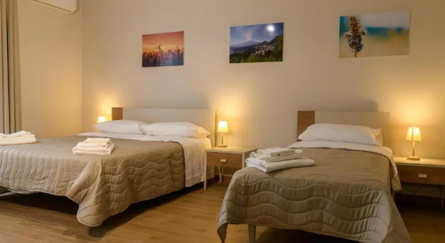 Bee Happy - Bed and Breakfast, Book Hotel Hotels in Sicily with a Pool, Swimming Pool