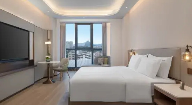 Двухместный люкс с 3 комнатами Holiday Inn Shaoguan Shaozhou City by IHG