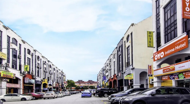 Intime Hotel Kuchai Lama Kuala Lumpur, Забронировать Отель Недорогие отели Куала-Лумпура, рядом с Арена «Мега Стар», недорого
