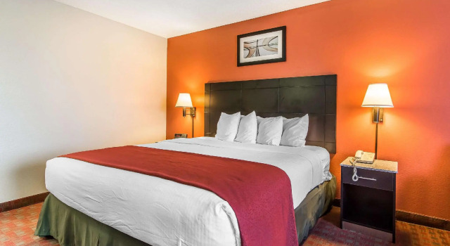 Двухместный номер Standard Quality Inn & Suites