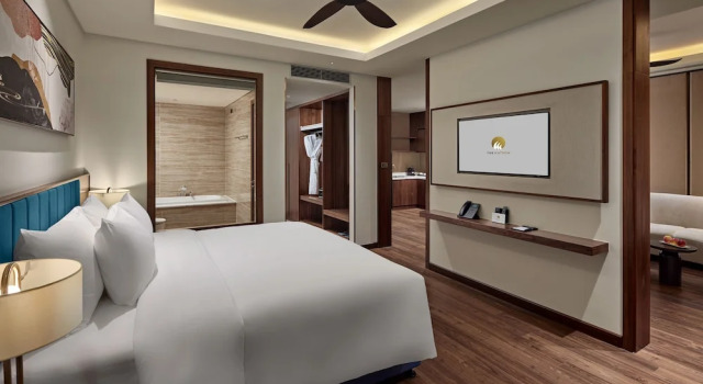 Номер Standard с балконом The Watson Premium HaLong Hotel
