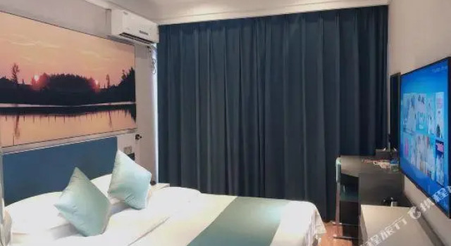 H Hotel (Xuchang Liuyi Road Times Square Boutique), Book Hotel Xuchang Henan