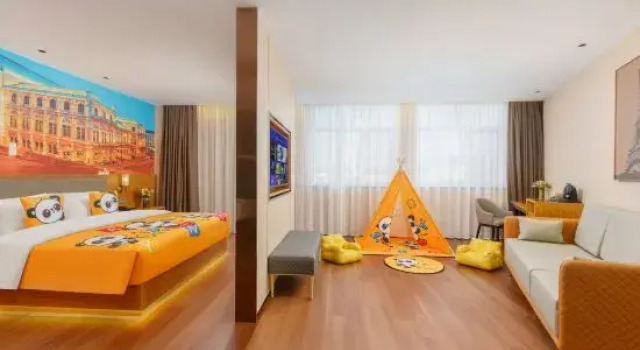 Семейный люкс Shihezi Kyushu Jincheng Hotel