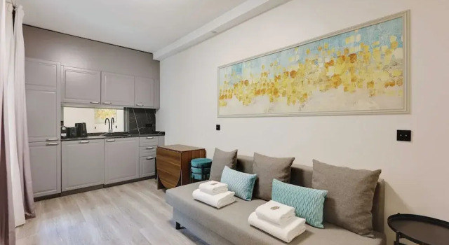Апартаменты Cosy Apartment With Balcony - 2br/6p- La Roquette