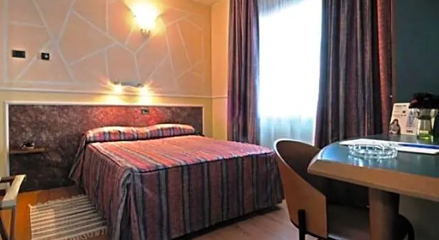 Habitación Estándar Hotel Alexander