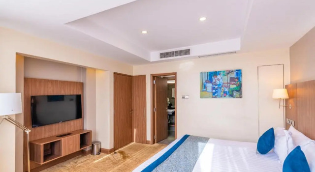 Люкс с балконом Nairobi Safari Club by Swiss-Belhotel
